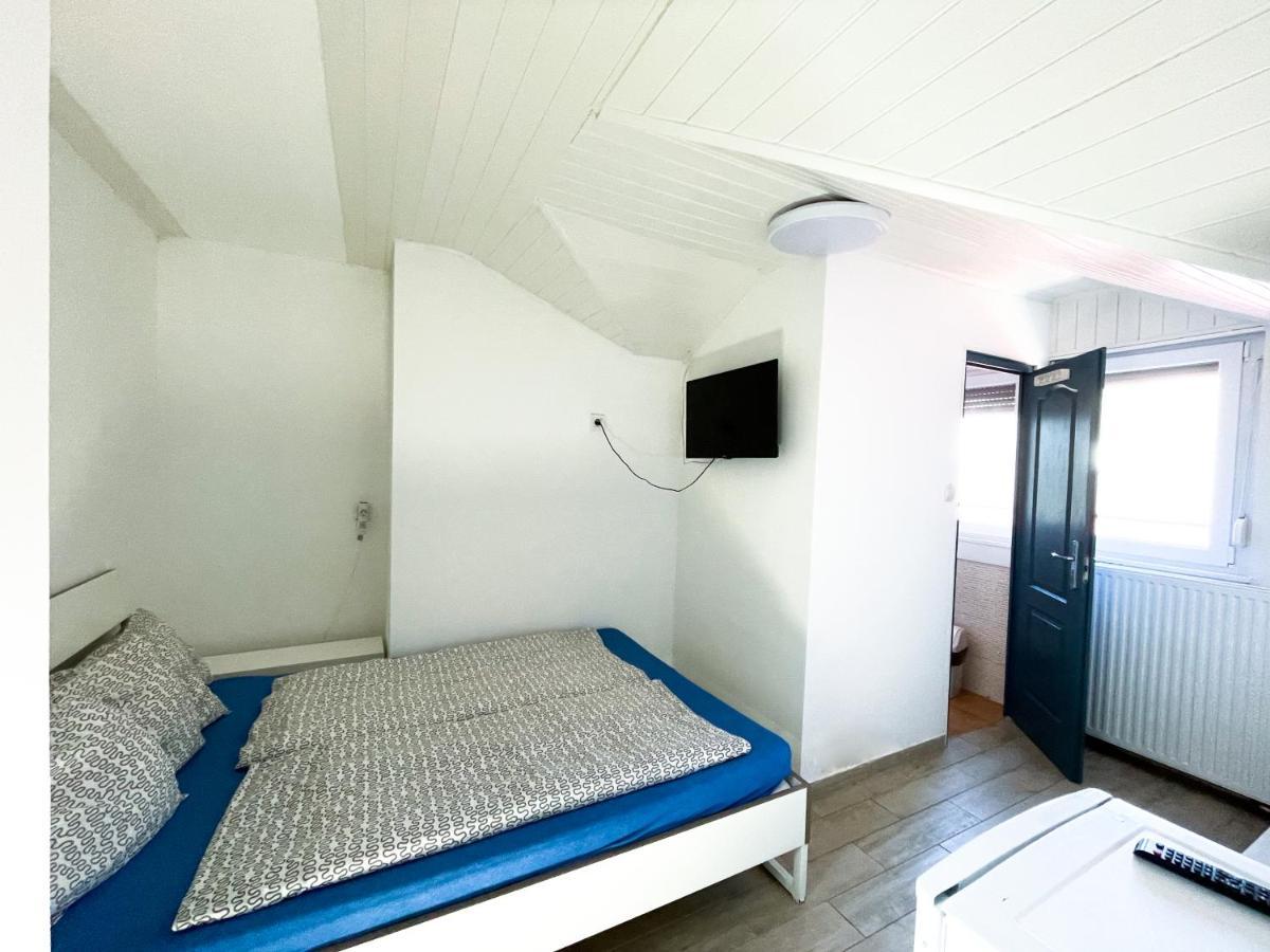 Pelso Apartman Замарді Екстер'єр фото